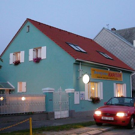 Penzion Kapitan Jindřichův Hradec Exterior foto
