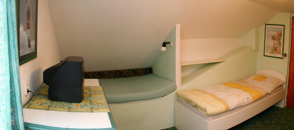 Penzion Kapitan Jindřichův Hradec Habitación foto