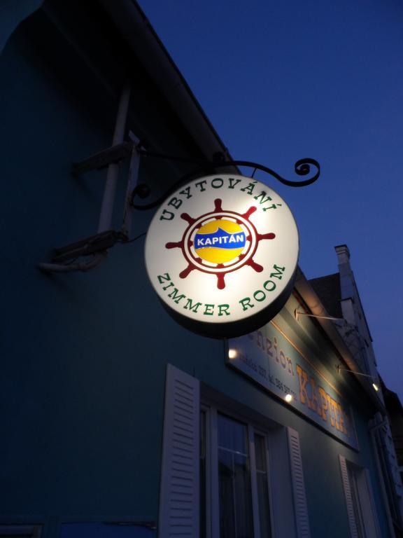 Penzion Kapitan Jindřichův Hradec Exterior foto